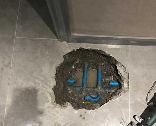竞秀阳台漏水维修公司分享下暖气管道漏水的原因有哪些